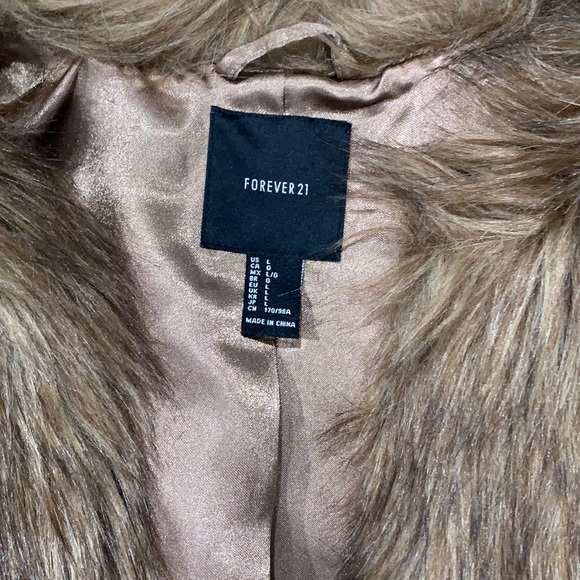 Brown Furrry Vest! π» - Picture 5 of 6